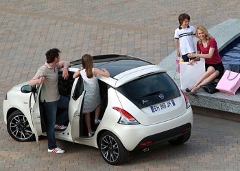 Lancia Ypsilon wygrała w Onecie