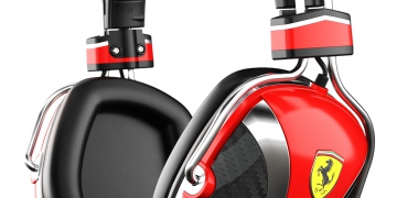 Słuchawki ze znakiem Ferrari